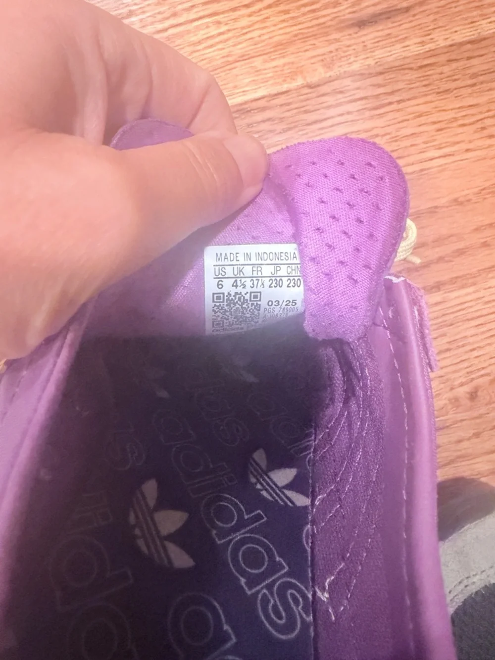 adidas Purple and Cream Women's Retro Trainer Sneakers Womens 7.5/Kids 6
